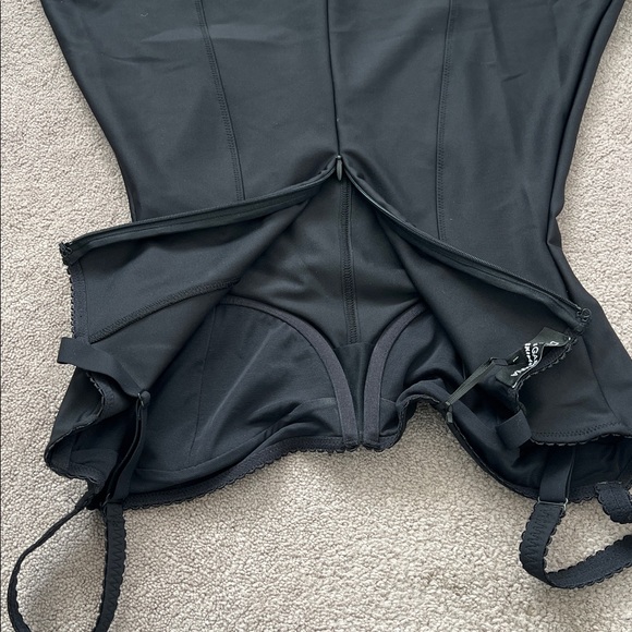 SKIMS dolce and gabbana Black Bodysuit - Picture 14 of 14